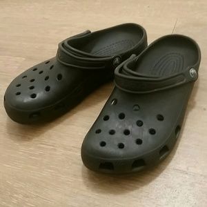 Black Crocs EUC